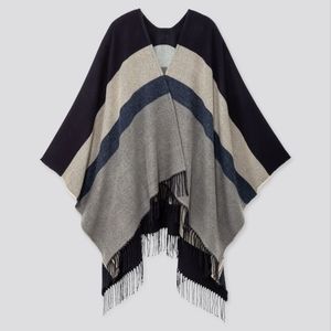 Uniqlo ruana poncho